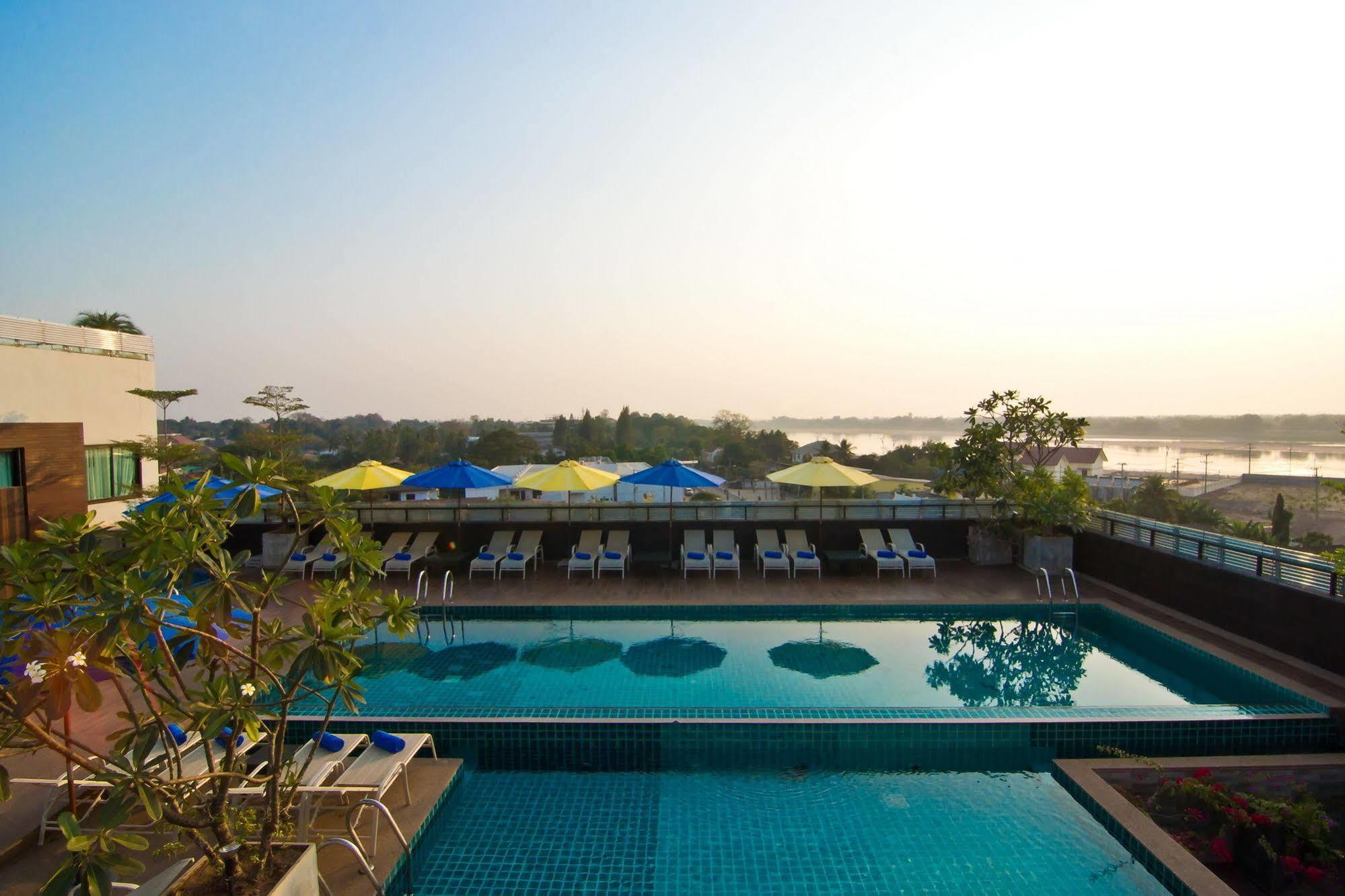 Rashmi'S Plaza Hotel Vientiane Exterior foto